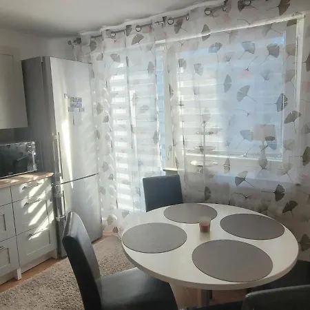 Sweet Apartment *